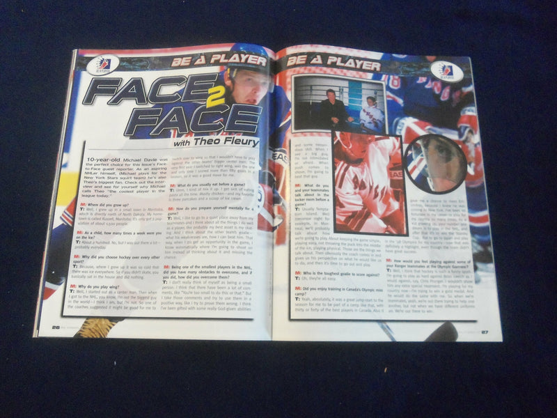 2002 FEBRUARY/MARCH POWER PLAY HOCKEY MAGAZINE - DOUG WRIGHT COVER - F 254O