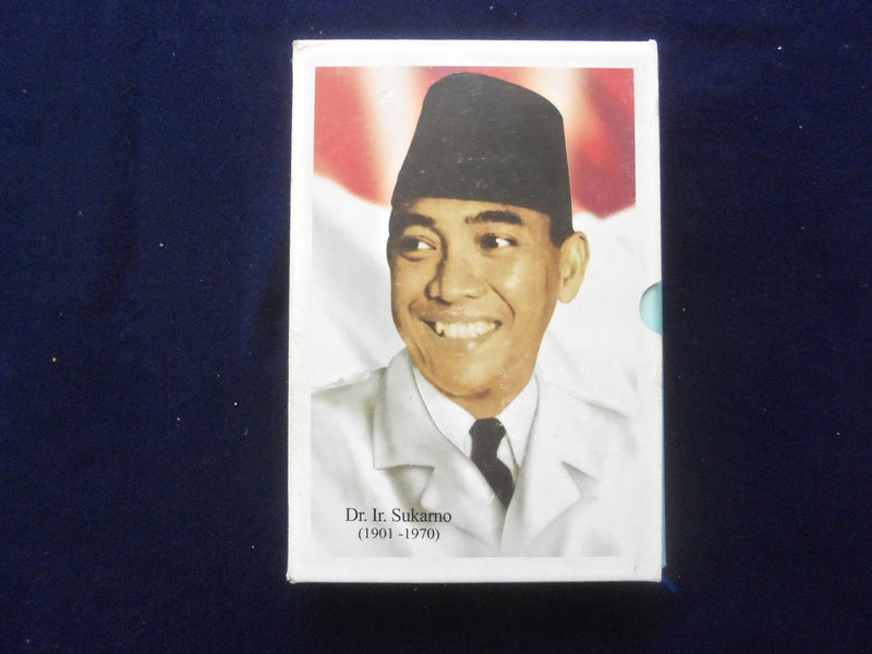 2005 UNDER THE BANNER OF REVOLUTION HARDCOVER BOOK BY DR. IR. SUKERNO - KD 8915