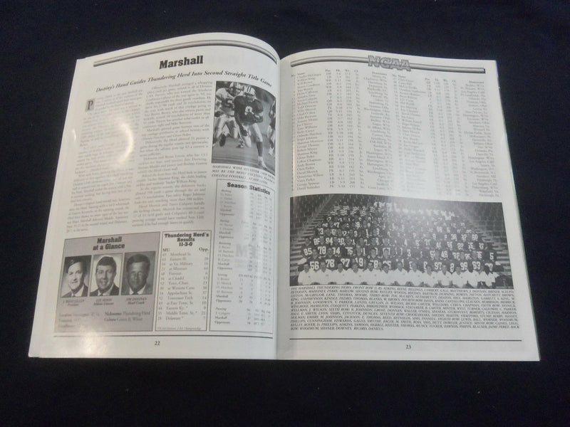 1992 DEC 19 NCAA I-AA CHAMPIONSHIP PROGRAM - MARSHALL VS YOUNGSTOWN ST - ST 658L