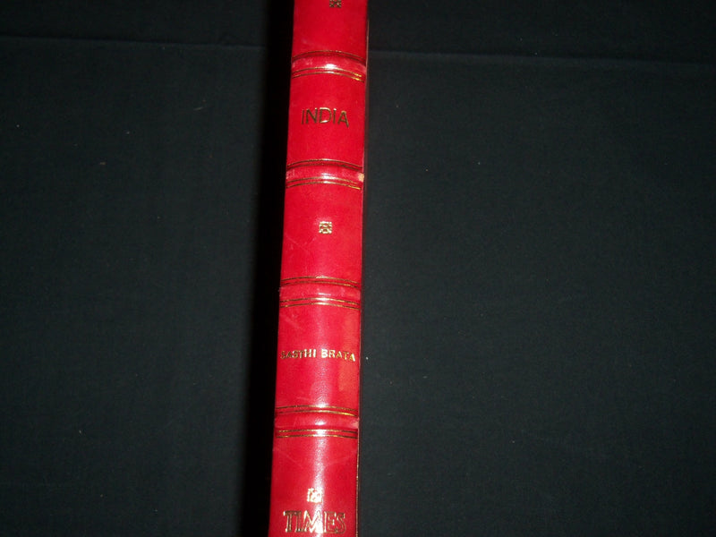 1986 INDIA THE PERPETUAL PARADOX BY SASTHI BRATA BOOK -KENNETH JAY LANE- KD 5246