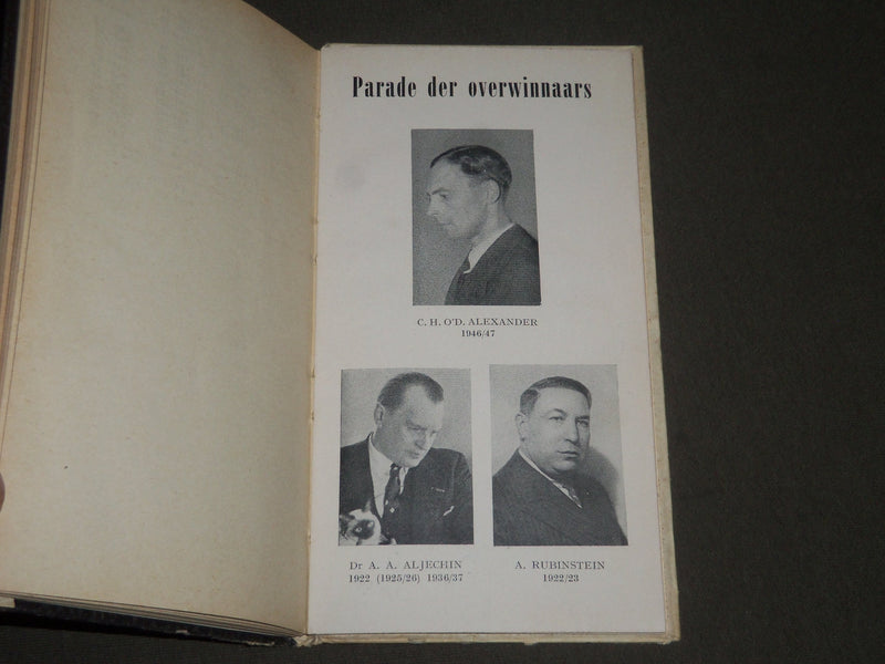 1946-1947 HASTINGS SCHAAKCITADEL BY H. KMOCH HARDCOVER BOOK - J 2383