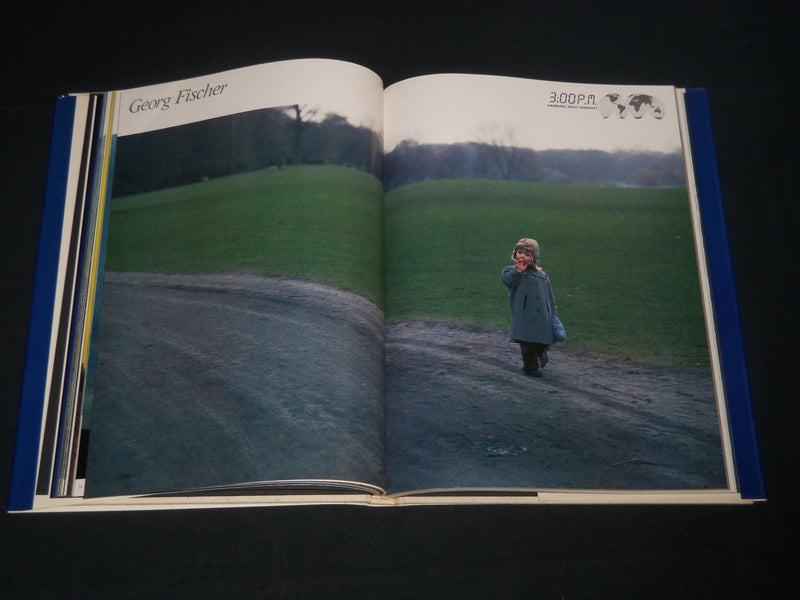 1983 PHOTO VISION VOLUME NO. 1 - ONE MOMENT OF THE WORLD - NICE PHOTOS -KD 4727A