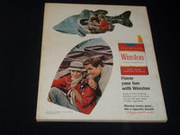 1967 MAY TRUE MAGAZINE - BLACK LIGHT GUNSIGHT FRONT COVER - E 3707