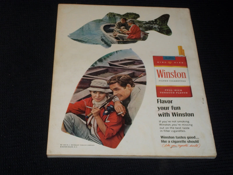 1967 MAY TRUE MAGAZINE - BLACK LIGHT GUNSIGHT FRONT COVER - E 3707