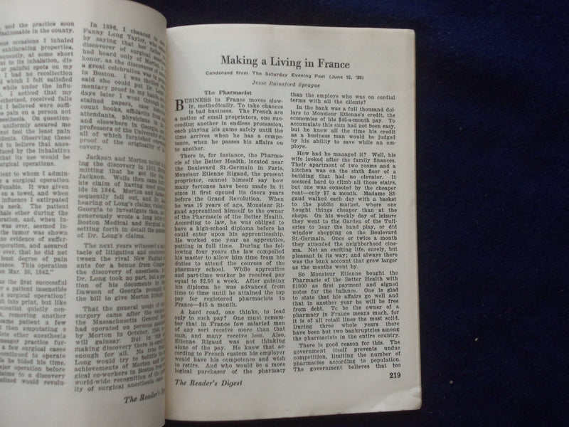 1926 AUGUST THE READER'S DIGEST SOFTCOVER BOOK - NUMBER 52 - J 8430