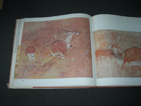 1979 MAJOR ROCK PAINTINGS OF SOUTHERN AFRICA BOOK - NICE PRINTS - I 1561