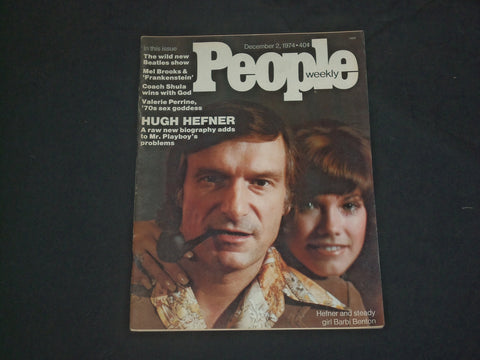 1974 DECEMBER 2 PEOPLE MAGAZINE - HUGH HEFNER & BARBI BENTON - B 4718