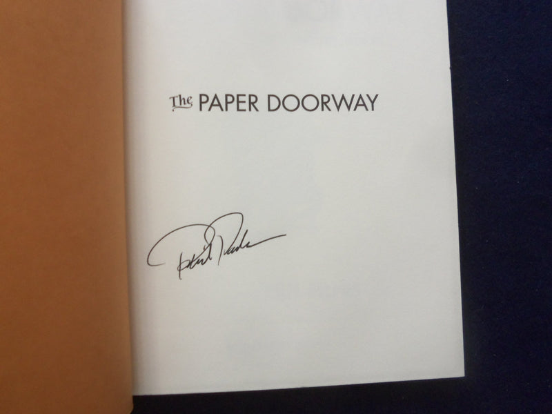 2001 THE PAPER DOORWAY HARDCOVER BOOK - AUTOGRAPHED BY PHIL PARKS - KD 8528