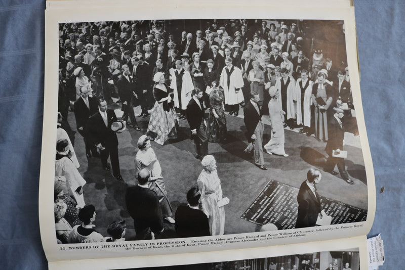 1960 PICTURE BOOK OF PRINCESS MARGARET'S WEDDING HARDCOVER BOOK - KD 9368