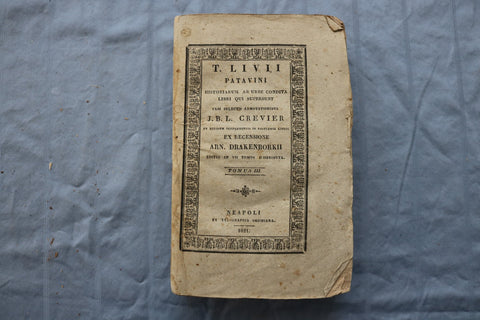 1821 T. LIVII PATAVINI SOFTCOVER BOOK - TOMIS III - LATIN- KD 9593