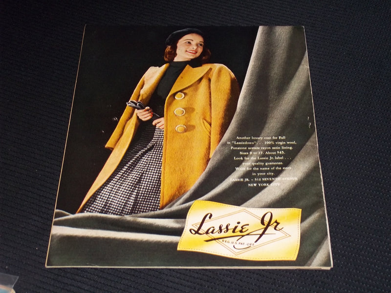 1944 NOVEMBER MOVIE STARS PARADE MAGAZINE - DEANNA DURBIN COVER - E 13938