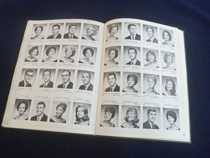 1966 SERPENTINE WEST CHESTER STATE COLLEGE YEARBOOK -WEST CHESTER, PA - YB 2803