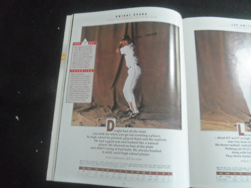 1988 BOSTON RED SOX YEARBOOK - WADE BOGGS - ROGER CLEMENS - B 4077K