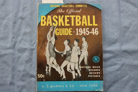 1945-46 NATIONAL BASKETBALL COMMITTEE OFFICIAL GUIDE - SOFTCOVER - K 3089