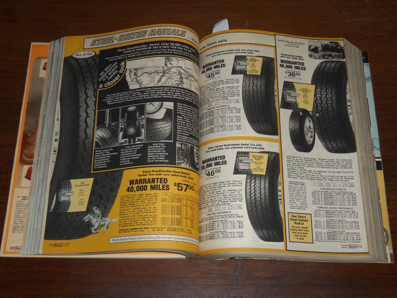1977 FALL AND WINTER SEARS, ROEBUCK AND CO. CATALOG - GREAT FASHION - R 93R