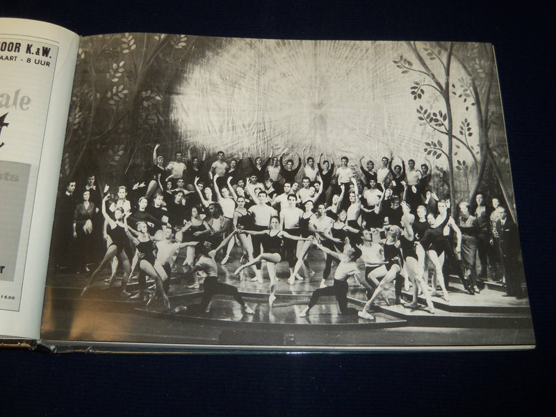 1987HET NATIONALE BALLET 25 JAAR BOOK BY LUUK UTRECHT - DUTCH - KD 5693