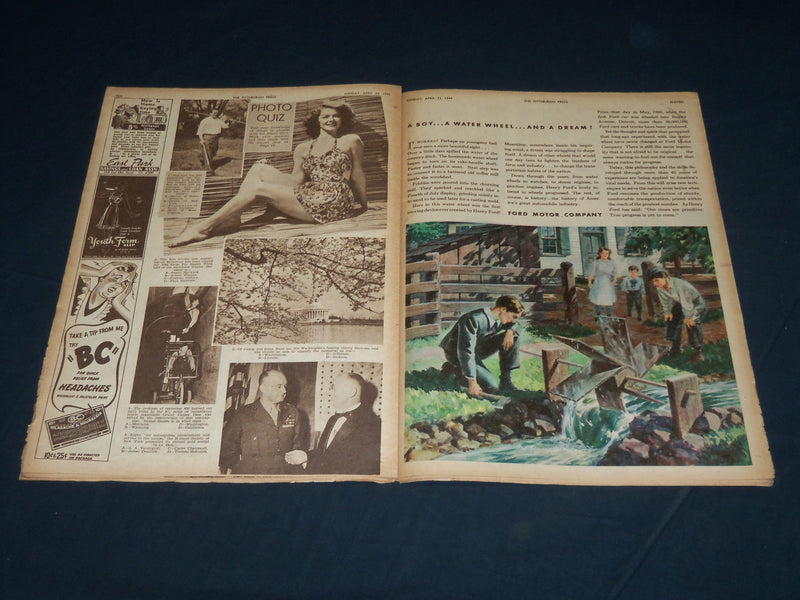 1944 APRIL 23 THE PITTSBURGH PRESS SUNDAY ROTO SECTION - COAST DEFENDER- NP 4502
