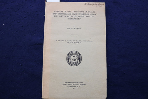 1943 COLLECTIONS OF SNAKES AND CROCODILIANS SOFTCOVER BOOK BY H. SMITH - K 919
