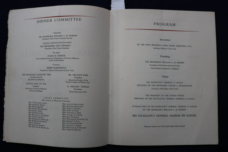 1960 APRIL 26 GENERAL CHARLES DE GAULLE DINNER PROGRAM SOFTCOVER BOOK - K 904
