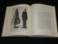 1978 CAVALCADE OF DOLLS HARDCOVER BOOK BY RUTH S. FREEMAN - R 717V