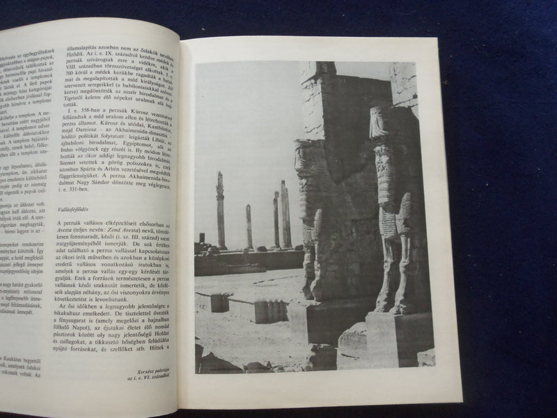 1980 VALLASTORTENET HARDCOVER BOOK BY GECSE GUSZTAV - HUNGARIAN TEXT - KD 8762