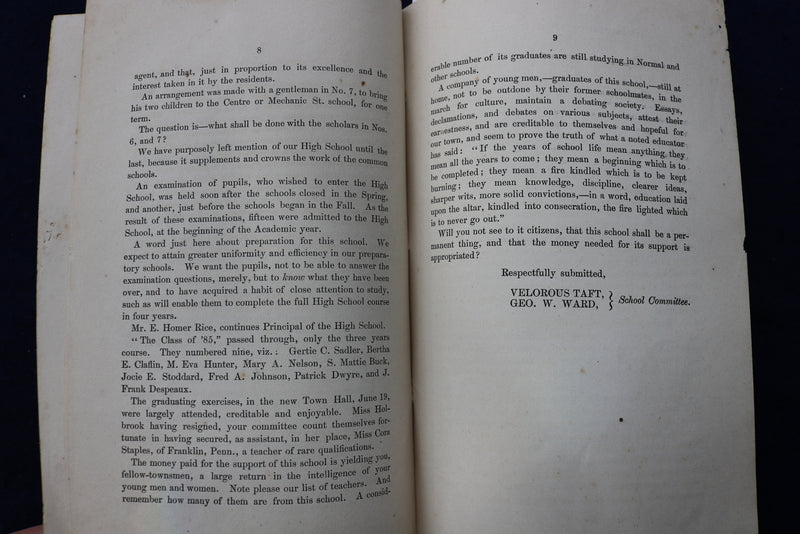 1886 TOWN OF UPTON SCHOOL COMMITTEE REPORT SOFTCOVER BOOK - K 803
