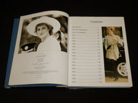 2005 DIANA UNSEEN ARCHIVES HARDCOVER BOOK BY ALISON GAUNLETT - R 724V