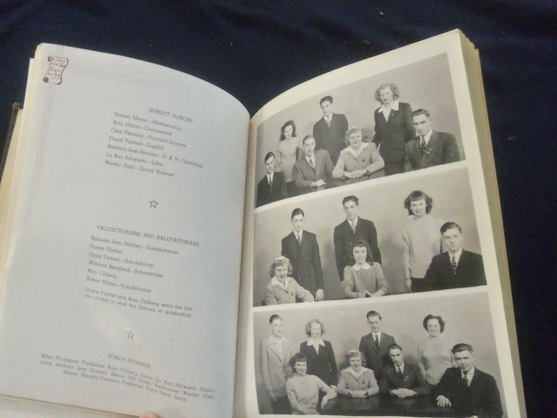1945 AIM-IGH PECATONICA COMMUNITY HIGH SCHOOL YEARBOOK -PECATONICA, IL- YB 2683