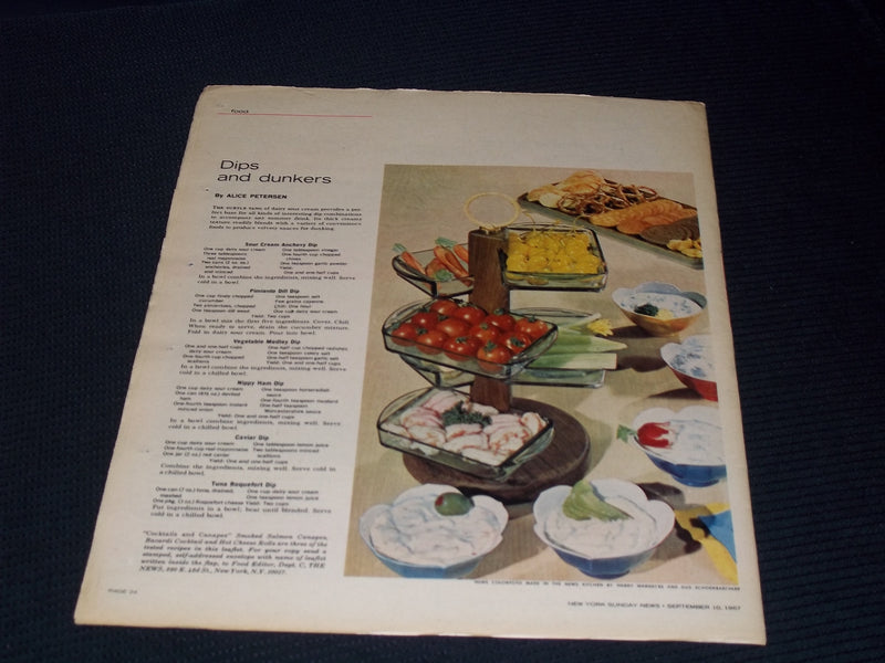 1967 SEPTEMBER 10 SUNDAY NEW YORK NEWS COLOROTO MAGAZINE - MS. LIBERTY - E 13054