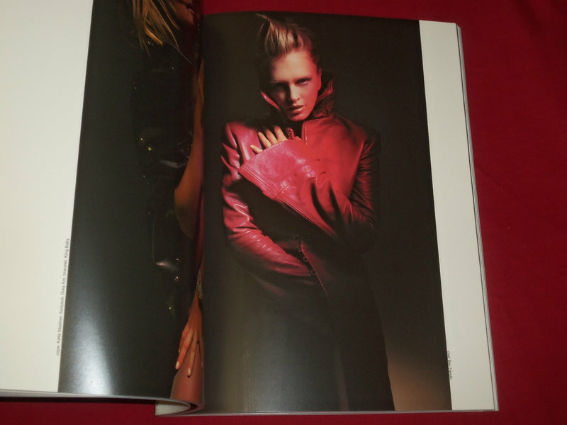 CLEAR MAGAZINE VOLUME III ISSUE 3 - NOVEAU - FASHION & ARCHITECTURE - RC 324