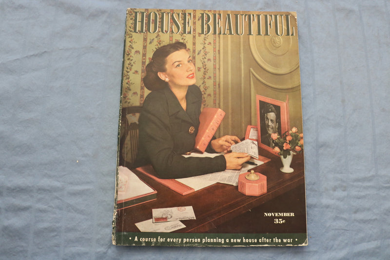 1943 NOVEMBER HOUSE BEAUTIFUL MAGAZINE - NEW HOUSE AFTER THE WAR COVER - E 9625