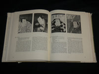 1973 THE THEATRICAL WORLD OF OSAKA PAINTS HARDCOVER BOOK - NICE PRINTS - R 703D