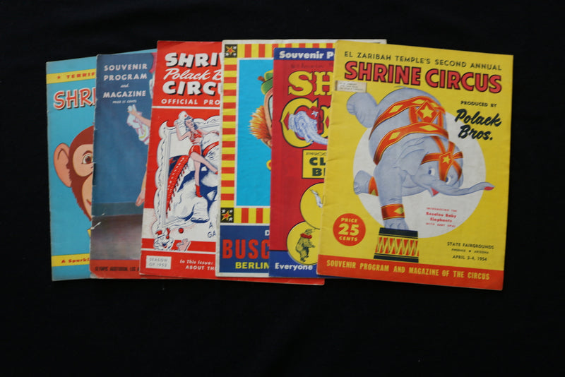 1930'S-1970'S CIRCUS PROGRAMS AND MAGAZINES - LOT OF 60 - O 3667