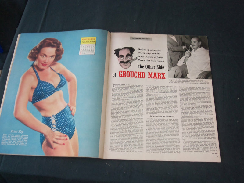 1957 APRIL THE NATIONAL POLICE GAZETTE MAGAZINE - HITLER - RAY ROBINSON - B 5675