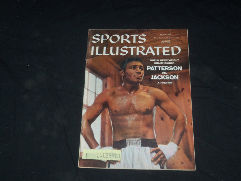 1957 JULY 29 SPORTS ILLUSTRATED MAGAZINE - FLOYD PATTERSON - SP 8843