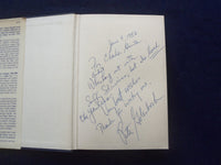 1975 DYNASTY NY YANKEES HARDCOVER BOOK - INSCRIBED BY PETER GOLENBOCK - KD 8537
