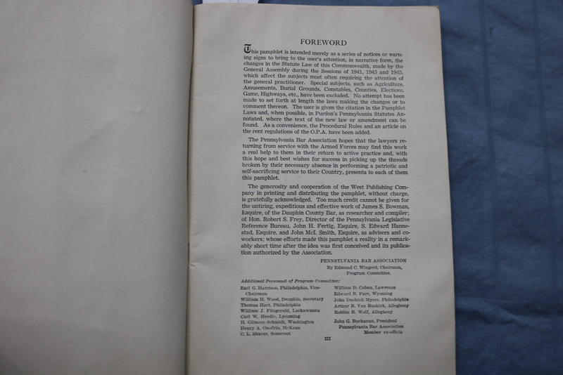 1946 PENNSYLVANIA VERTERANS' MANUAL SOFTCOVER BOOK - K 323