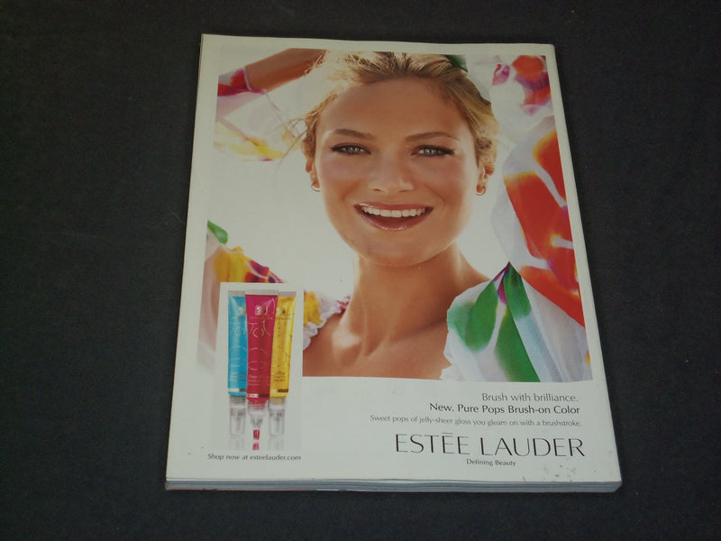 2004 NOVEMBER MARIE CLAIRE MAGAZINE - JESSICA SIMPSON - SP 4597