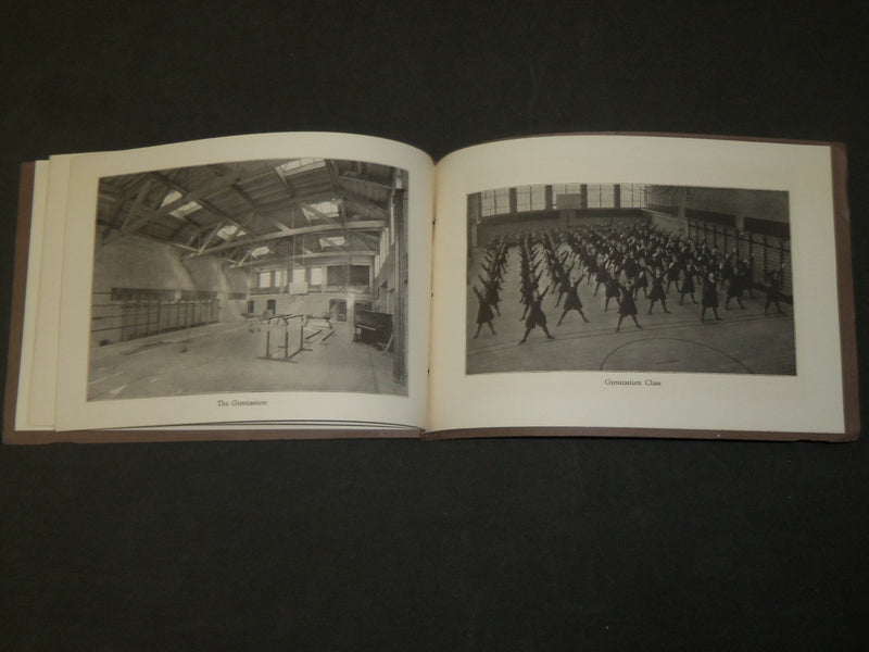1900'S THE CHICAGO NORMAL OF PHYSICAL EDUCATION VIEW BOOK - J 3571