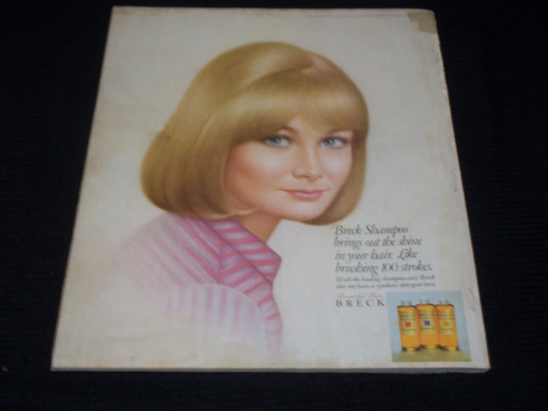 1967 JUNE LADIES' HOME JOURNAL MAGAZINE - TWIGGY FRONT COVER - E 4443