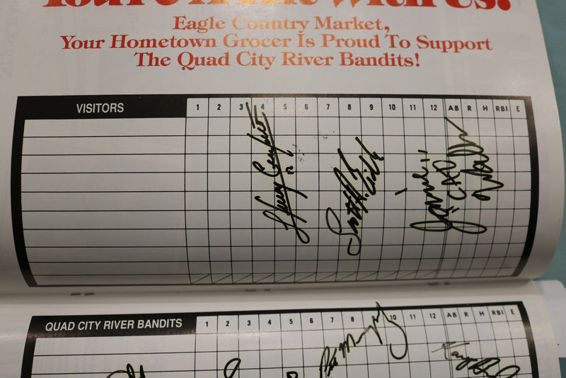 1993 QUAD CITY RIVER BANDITS YEARBOOK - AUTOGRAPHS - CESAR CEDENO - K 3405
