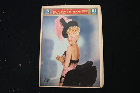 1943 OCTOBER 31 NY SUNDAY MIRROR MAGAZINE - BETTY GRABLE COVER - E 26180