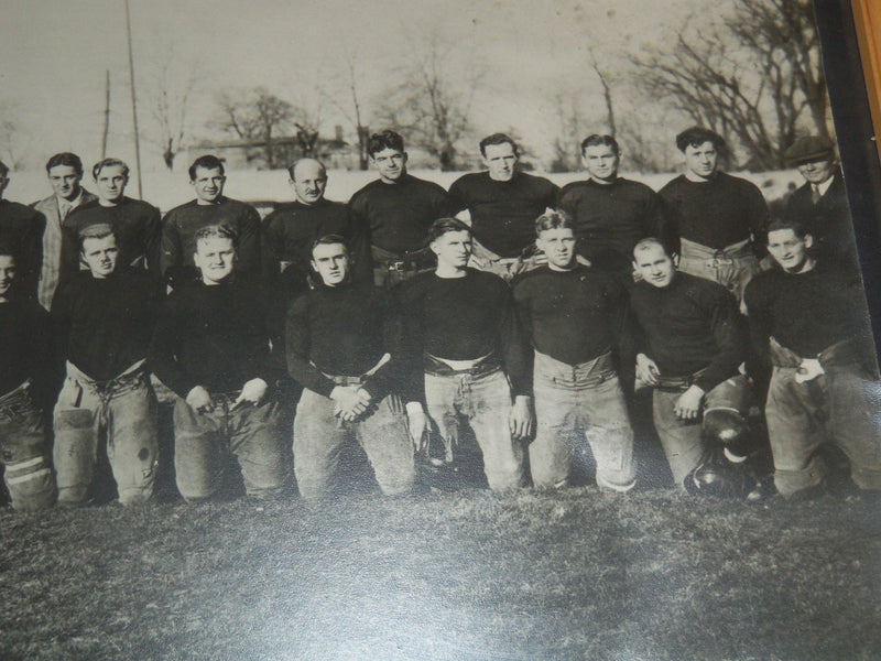 1930 PASSAIC RED DEVILS FOOTBALL TEAM FRAMED PHOTO - NEW JERSEY - 21x17 - #42A