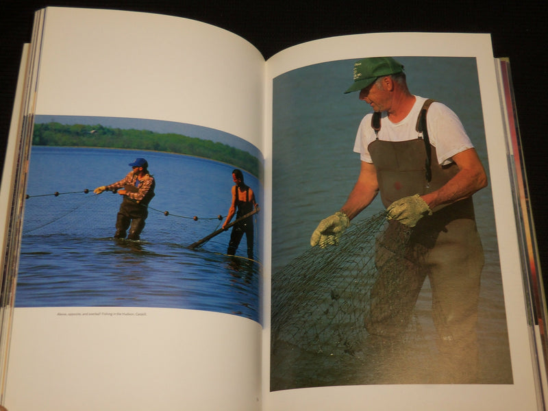 1995 THE HUDSON RIVER HARDCOVER BOOK BY JAKE RAJS - GREAT PHOTOS - R 713B