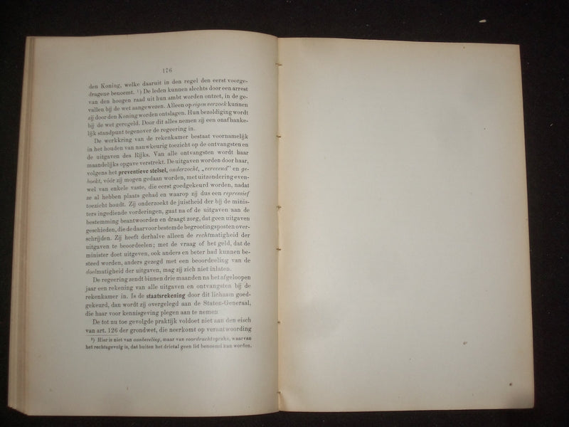 1920 DE GRONDEN DER STAATSINRICHTING VAN NEDERLAND HARDCOVER BOOK-DUTCH- KD 9235