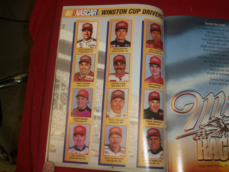 1996 FEB 18 38TH DAYTONA 500 RACING PROGRAM W/PATCH - GREAT PHOTOS - B 6341