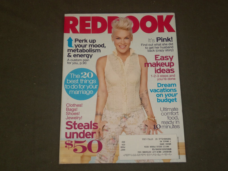 2013 MARCH REDBOOK MAGAZINE - PINK COVER - B 1579