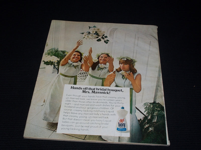 1970 AUGUST MCCALL'S MAGAZINE - NICE COLOR COVERS & ADS - E 1123