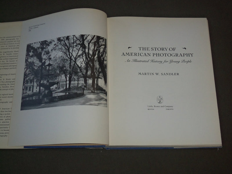 1979 THE STORY OF AMERICAN PHOTOGRAPHY BY MARTIN SANDLER 1ST EDITION - KD 3911