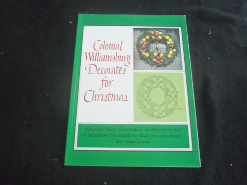 1981 COLONIAL WILLIAMSBURG DECORATES FOR CHRISTMAS MAGAZINE - B 4077U